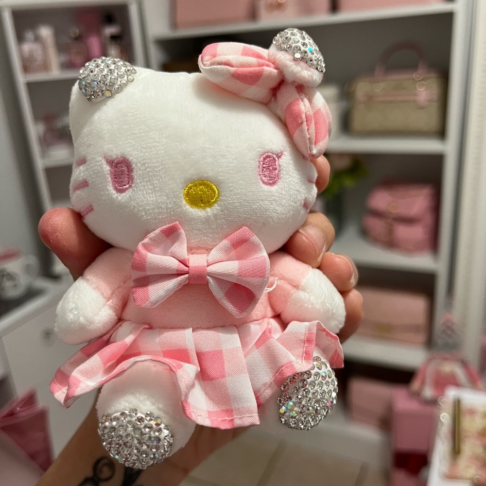 Hello Kitty keychain